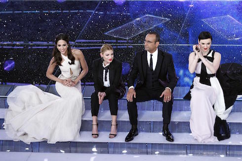 FESTIVAL DI SANREMO 2015 – QUARTA SERATA IN DIRETTA. GIOVANNI CACCAMO VINCITORE DELLA CATEGORIA GIOVANI. ELIMINATI RAF E ANNA TATANGELO