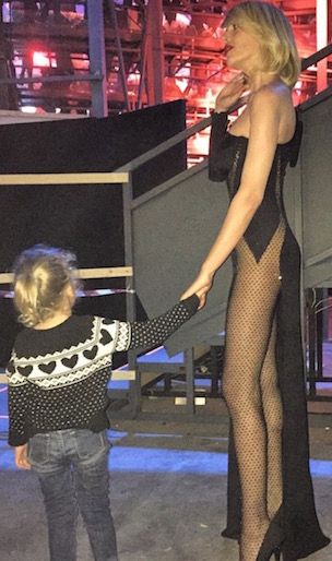 ISOLA DEI FAMOSI 2015: LA VERA DESNUDA E’ ALESSIA MARCUZZI