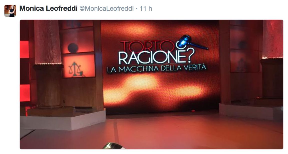 DM LIVE24: 13 MARZO 2015. ECCO LA SCENOGRAFIA DE LA MACCHINA DELLA VERITA’ – SELVAGGIA DERUBATA