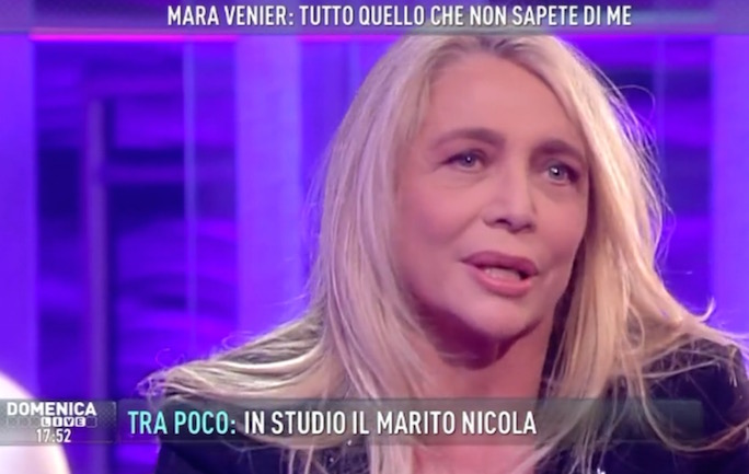 MARA VENIER A DOMENICA LIVE: “LA GAFFE ALL’ISOLA? SONO UNA COGLIO*A!”