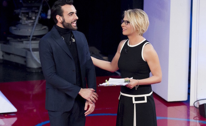 ASCOLTI TV DI SABATO 21 MARZO 2015: C’E’ POSTA PER TE CHIUDE CON IL 27.6%, NEMMENO LA FINALE RISOLLEVA NOTTI SUL GHIACCIO (14%)