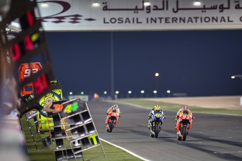 MOTOMONDIALE 2015: AL VIA IN QATAR IN ESCLUSIVA TV SU SKY SPORT MOTOGP. OTTO GARE ANCHE IN CHIARO SU CIELO