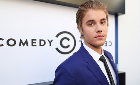 THE ROAST: COMEDY CENTRAL METTE ALLA GRATICOLA JUSTIN BIEBER