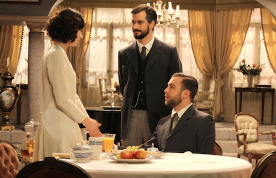 ASCOLTI TV DI DOMENICA 22 MARZO 2015: CRESCE IL SEGRETO (4,4 MLN – 16.71%), MALE VOLARE (12.54%)