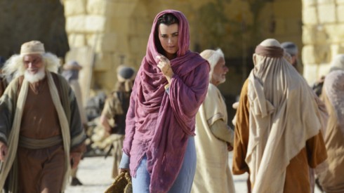 IL TELECOMANDO, LA GUIDA TV DI DM: 6 APRILE 2015. THE DOVEKEEPERS – IL VOLO DELLA COLOMBA IN PRIMA TV SU RAI 2