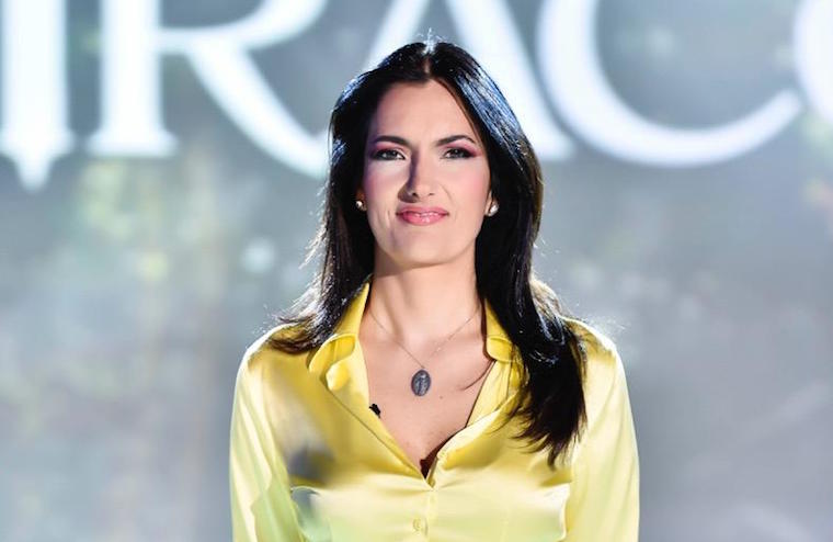 LA STRADA DEI MIRACOLI: SAFIRIA LECCESE PORTA IN PRIME TIME LA SPIRITUALITA’ POP