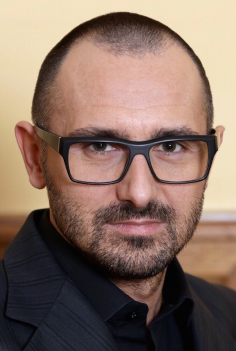 SILVIO CAPECCHI (VEGASTAR) A DM: FORSE C’E’ CHI LO FA MA NOI NON IMPACCHETTIAMO ARTISTI. CONTI PUO’ FARNE ANCHE 12 DI SANREMO