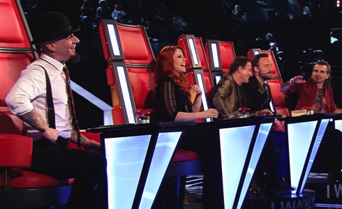 THE VOICE 2015: KNOCKOUT DEL 22 APRILE IN DIRETTA. IL CONCORRENTE TRANS PASSA AI LIVE