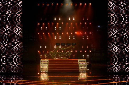 AMICI 2015: LA FINALE VENERDI 5 GIUGNO IN DIRETTA. SI SFIDANO BRIGA, KLAUDIA, THE KOLORS E VIRGINIA