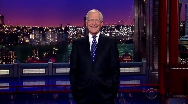 DAVID LETTERMAN SALUTA IL PUBBLICO TRA IRONIA, CELEBRAZIONI E ASCOLTI RECORD. L’ULTIMA PUNTATA STASERA SU RAI5 (VIDEO)