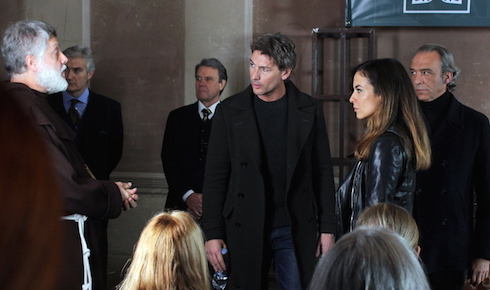 ASCOLTI TV DI GIOVEDI 28 MAGGIO 2015: CRESCONO LE TRE ROSE DI EVA (17.1%), STANOTTE AL MUSEO EGIZIO AL 15.16%. VIRUS (6.92%) DOPPIA ANNOUNO (3.5%)