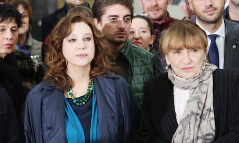 una grande famiglia ascolti 19 maggio 2015