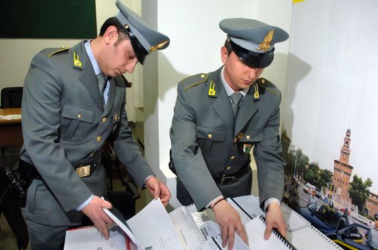 TANGENTI PER APPALTI: PERQUISIZIONI IN RAI, MEDIASET, LA7 E INFRONT. 44 INDAGATI