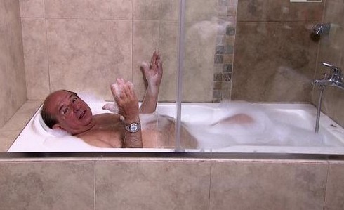 MAGALLI RIFIUTA TALE E QUALE E SBERTUCCIA CIRILLI: DOPO LA VASCA A PECHINO EXPRESS NON E’ CHE SI PUO’ FARE TUTTO!