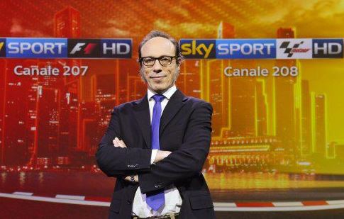 MOTOGP, FUORI ONDA PER GUIDO MEDA: “COME FACCIO A FARE PIPI’?” “EH, LA BOTTIGLIA” (VIDEO)