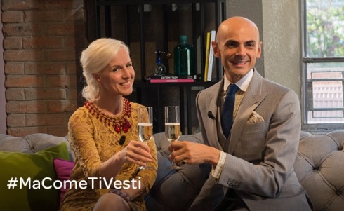 MA COME TI VESTI?!: ENZO E CARLA RIFANNO IL LOOK AD UNA TRANS