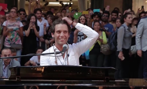X FACTOR 2015 PARTE CON LE STREET PERFORMANCE DI MIKA E SKIN (VIDEO)