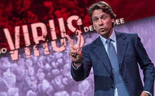 VIRUS: NICOLA PORRO RIPARTE DAL COLORE DEI SOLDI. SGARBI APRE LA PRIMA PUNTATA