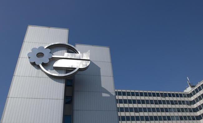 MEDIASET E IL CRIPTAGGIO SU SKY: “UN TASTO NON FA UN CANALE”