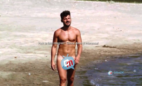 L'Isola di Adamo ed Eva - Riccardo Er Lattina nudo