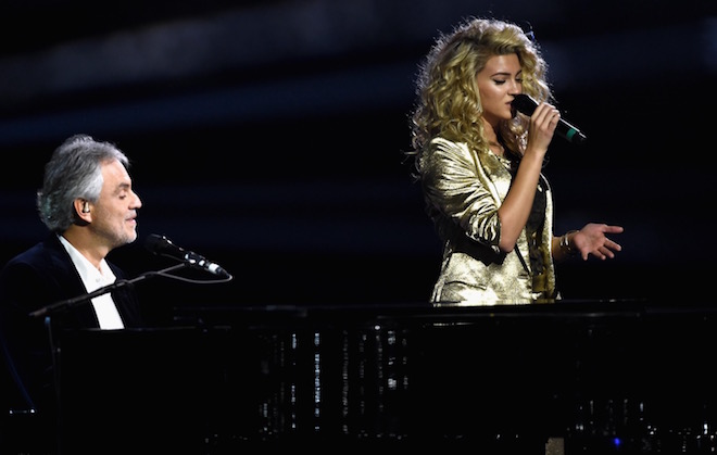 LE PAGELLE DELLA SETTIMANA TV (19-25/10/2015). PROMOSSI MTV EMA E STASERA TUTTO E’ POSSIBILE, BOCCIATE LE PERSIANE E ROCCO SIFFREDI AL GF