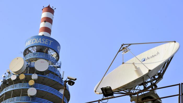 MEDIASET-GOOGLE: PACE FATTA E ACCORDO SUI CONTENUTI VIA YOUTUBE