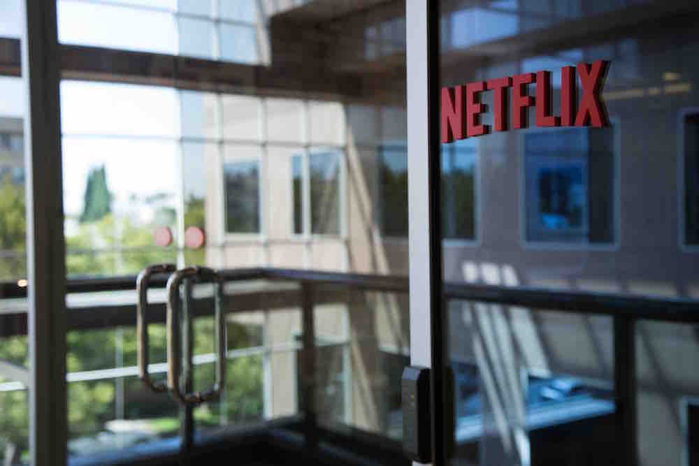 NETFLIX ANNUNCIA LA PRIMA PRODUZIONE ITALIANA: E’ SUBURRA, REALIZZATA DA CATTLEYA E… RAI (!!!)