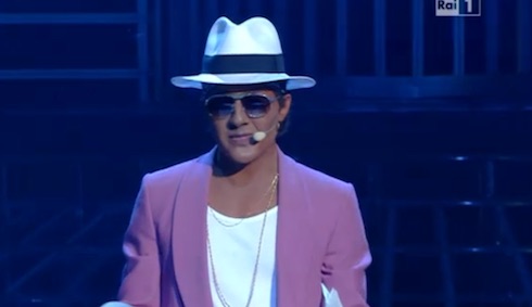 TALE E QUALE SHOW 2015: IL TORNEO INIZIA CON L’ENNESIMA VITTORIA DI FRANCESCO CICCHELLA