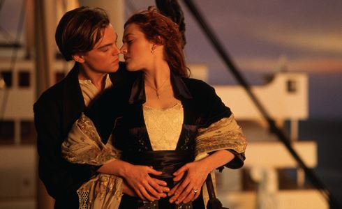 PROGRAMMI TV DI STASERA, LUNEDÌ 12 OTTOBRE 2015. SU CANALE 5 TITANIC