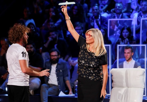 ASCOLTI TV | SABATO 3 OTTOBRE 2015. TU SI QUE VALES AL 23.10%, TI LASCIO UNA CANZONE AL 17.36% (BIG AL 17.95%)