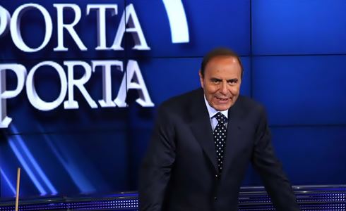 PORTA A PORTA RIPARTE DAL TERREMOTO E DA RENZI. VESPA CONTRO FICO: “INTIMIDATORIO CON ME”