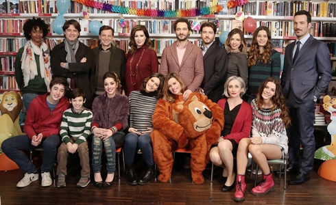 PROGRAMMI TV DI STASERA, GIOVEDÌ 17 DICEMBRE 2015. ULTIMO APPUNTAMENTO CON E’ ARRIVATA LA FELICITA’