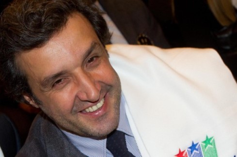 ASCOLTI TV | DOMENICA 20 DICEMBRE 2015. AFFARI TUOI PER TELETHON AL 14.04%, IL SEGRETO AL 14.51%