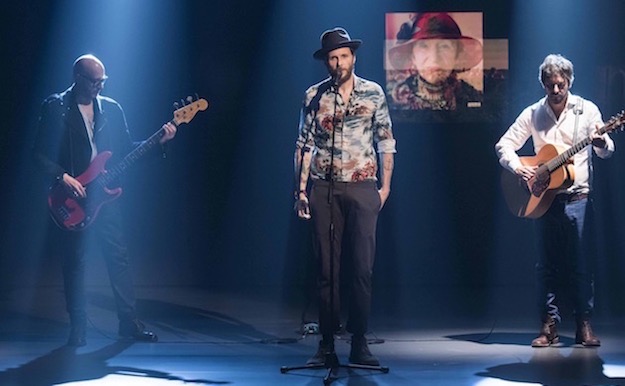 IMAGINE: SAVIANO RACCONTA IL 2015 CON JOVANOTTI E UN KALASHNIKOV