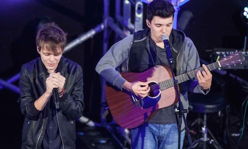 X FACTOR 9: RUNAWAY L’INEDITO PIU’ VENDUTO. VINCERANNO GLI URBAN STRANGERS?