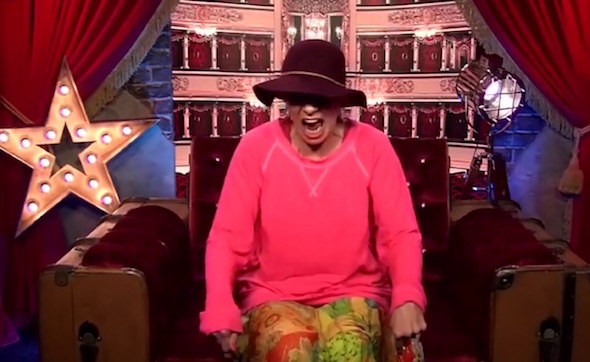 GRANDE FRATELLO VIP UK: ANGIE BOWIE “SBROCCA” E LASCIA LA CASA
