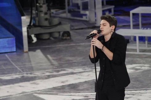 AMICI 15, SESTO SPECIALE IN DIRETTA: FUORI LUCA. NICK VINCE LA SFIDA A SQUADRE CONTRO CHIARA