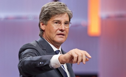 PROGRAMMI TV DI STASERA, LUNEDÌ 11 GENNAIO 2016. SU RETE4 TORNA QUINTA COLONNA