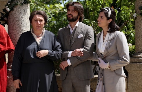 IL SEGRETO ANTICIPAZIONI: PAUSA DI RIFLESSIONE PER AURORA E CONRADO