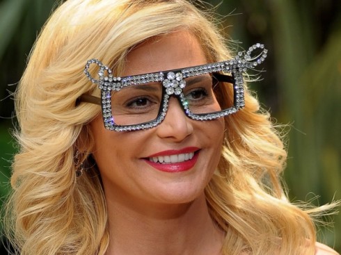 SIMONA VENTURA: CONCORRENTE ALL’ISOLA DEI FAMOSI 2016? È UN’OFFERTA ACCATTIVANTE, VEDREMO IL DA FARSI