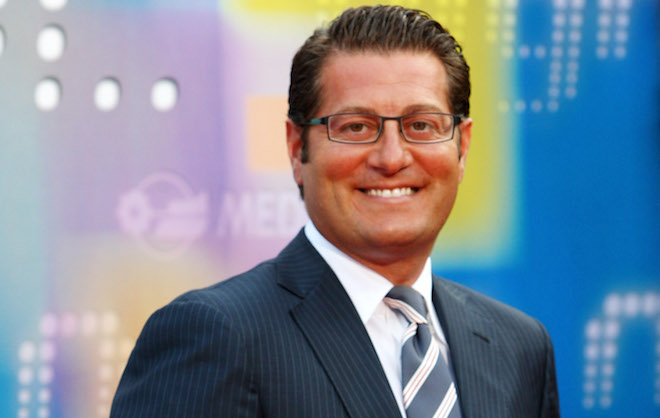 ISOLA DEI FAMOSI 2016: ENRICO PAPI CONCORRENTE?