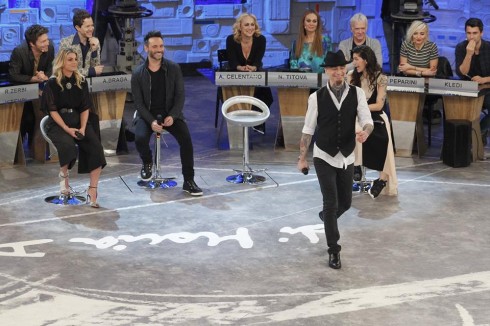 AMICI 15, DODICESIMO SPECIALE IN DIRETTA: AL SERALE EMMA-ELISA (BIANCHI) CONTRO J AX-NEK (BLU). MAGLIA VERDE PER GABRIELE