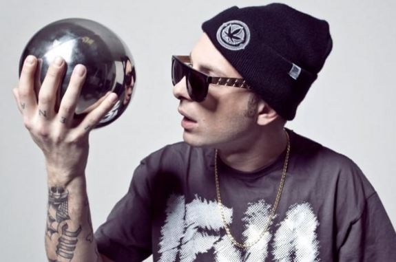 SANREMO 2016, TESTI CANZONI: CLEMENTINO – QUANDO SONO LONTANO