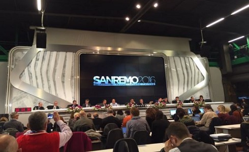 FESTIVAL DI SANREMO 2016: LA CONFERENZA STAMPA DELLA SECONDA SERATA IN DIRETTA SU DM