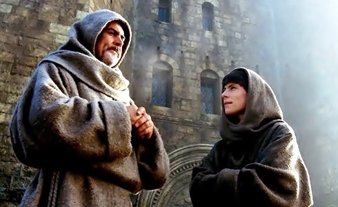 PROGRAMMI TV DI STASERA, SABATO 20 FEBBRAIO 2016. RAI3 RICORDA UMBERTO ECO CON CHE FUORI TEMPO CHE FA E IL NOME DELLA ROSA (SALTA L’ULTIMA DI NON UCCIDERE)