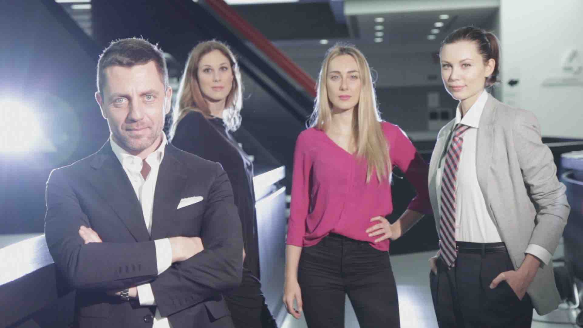 TOP, TUTTO QUANTO FA TENDENZA ILLUMINA IL SABATO NOTTE DI RAI1