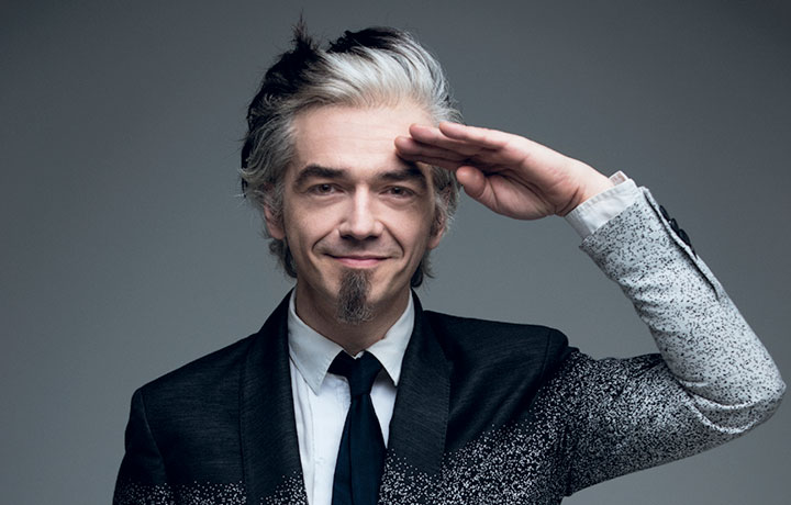 MORGAN CAMBIA IDEA: “NON CE L’HO CON MARIA DE FILIPPI. SE MI INVITA A SUONARE IN UN SUO PROGRAMMA, CI VADO”