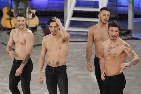 AMICI 15, ULTIMO SPECIALE IN DIRETTA: SQUADRE AL COMPLETO. FUORI ARIANNA E JOSHUA