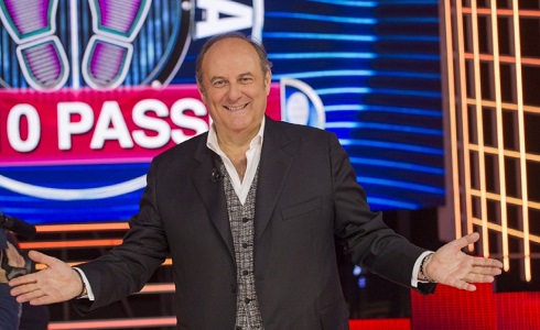 CADUTA LIBERA – MOLTO SPECIALE: RINVIATO L’APPUNTAMENTO IN PRIME TIME. MERCOLEDI CADO DALLE NUBI