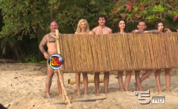 ISLA DESNUDA: I PRIMI NUDI INTEGRALI SONO DI GIACOBBE FRAGOMENI ED ENZO SALVI